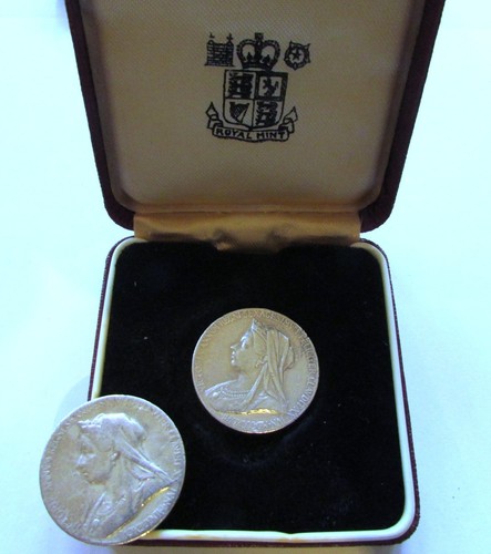 Queen victoria diamond - queen,