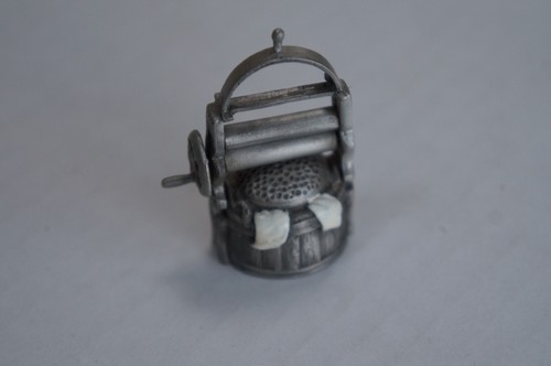 Thimble collectors club pewter - club,