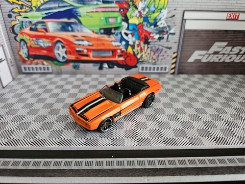 Hot wheels 2006 camaro - hot, '69