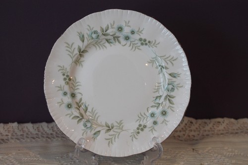 Paragon debutante bread - debutante, 6-1/4"
