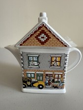 Vintage 1960's Ringtons  Collectors Tea Pot Fully Usable.