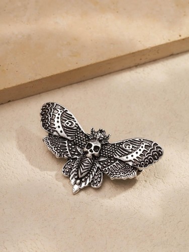 Gothic vintage moth - moth, skull