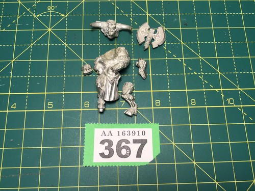 Chaos beastmen minotaur - beastmen,