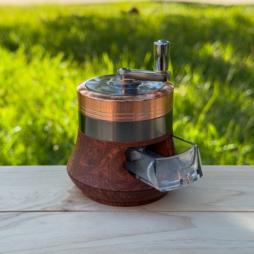 Hand crank herb grinder with - crank,
