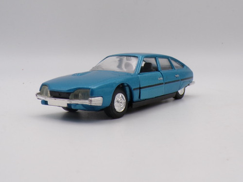 Scale carr citroen 2400 - cx,