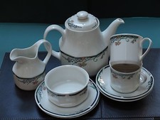 Exquisite Royal Doulton 'Juno'
