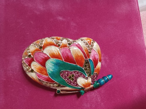 Butterfly crystal compact - butterfly,