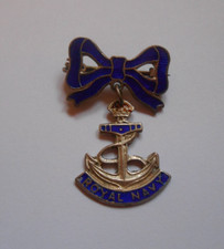 ROYAL NAVY  silver   enamel