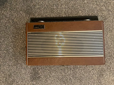 Vintage 1970's Roberts radio