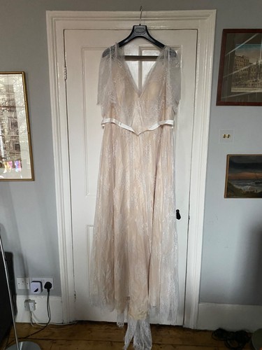 Plus size wedding dress - size,
