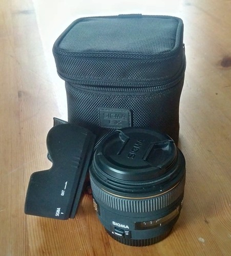Sigma 30mm ex dc - f/1.4,