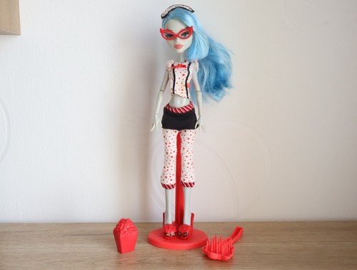 Monster high ghoulia yelps - monster,