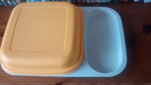 Vintage tupperware picnic - tupperware,
