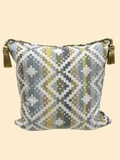 Gorgeous romo Geometric