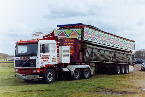 Volvo lorry wanstead flats - volvo,