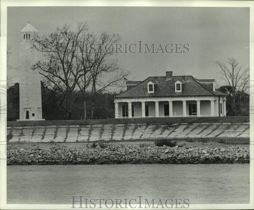 1976 press photo view - photo, from