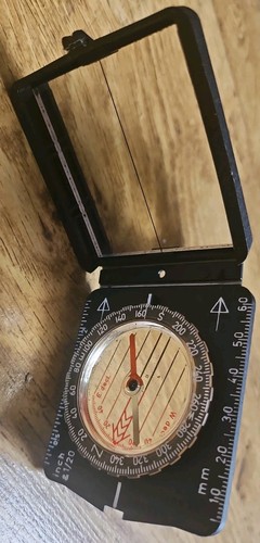 Silva type folding case - ,