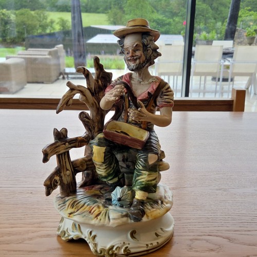 Capodimonte vagabond figurine - vagabond,