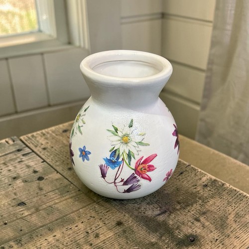 Beautiful bulb shaped vase - bulb,