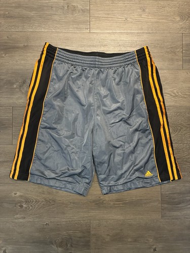 Vintage adidas shorts mens - vintage,