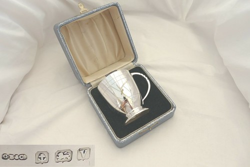 Rare cased george hm - rare, v