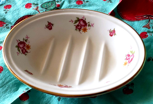 Laura ashley bone china red - ashley,