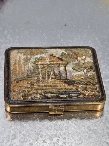 Vintage tapestry compact - vintage, of