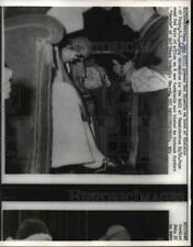 1959 Press Photo Pope John XXIII Places Red Biretta on Head of Aloisius Cardinal