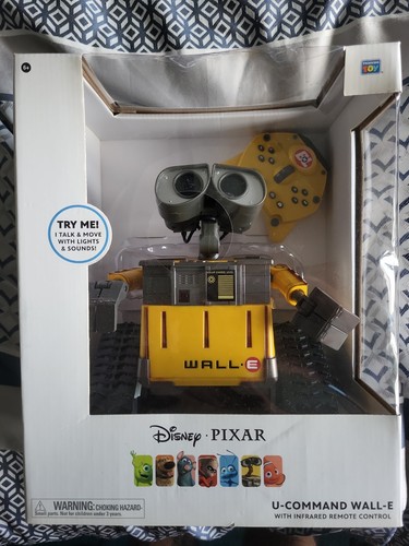 Wall command talking robot - u,