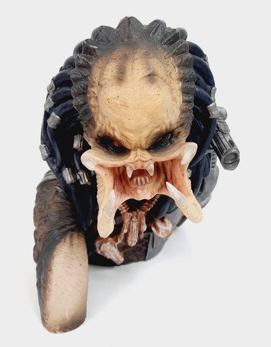 Unmasked predator vinyl coin - unmasked,