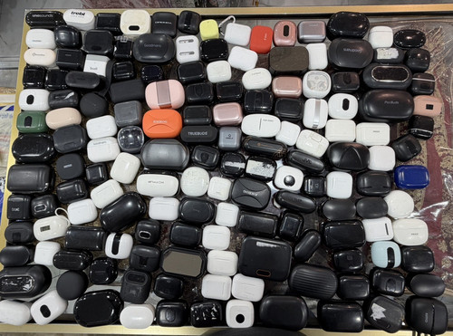 156 earbuds charging cases job - charging,
