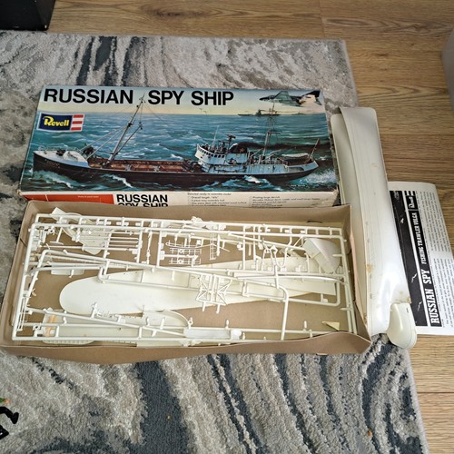 Russian spy ship - russian, revell