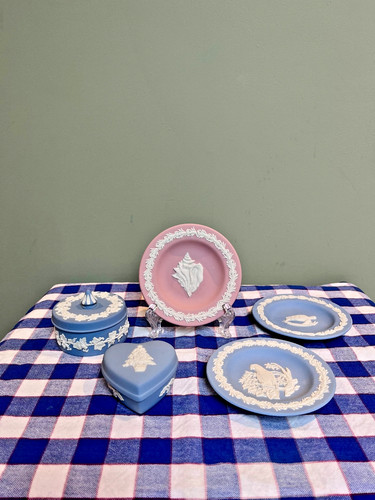 Large wedgwood collection - wedgwood,