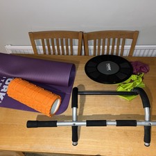 York Fitness Bundle: Yoga Mat, Balance Board, Pull Up Bar, Back Roller Exercise