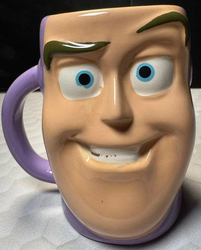 Buzz lightyear character - buzz,