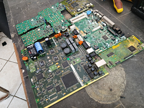 Computer board scrap - board, gold