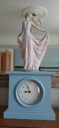 Lladro elegant dancer - ,