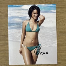 Rihanna hand signed photo 8x10