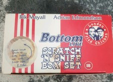 Bottom live scratch - scratch, sniff