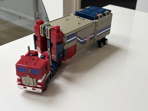 Hasbro transformers optimus - hasbro,