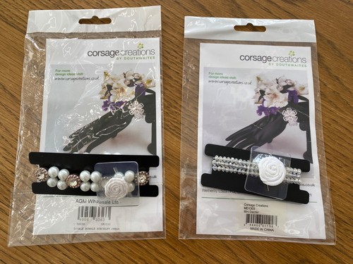 Wrist flower corsage - wrist,