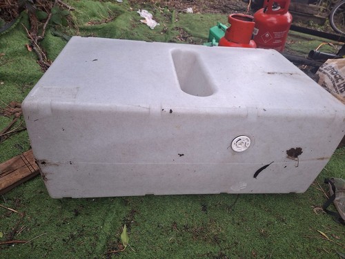 Vetus 215 water tank - water,