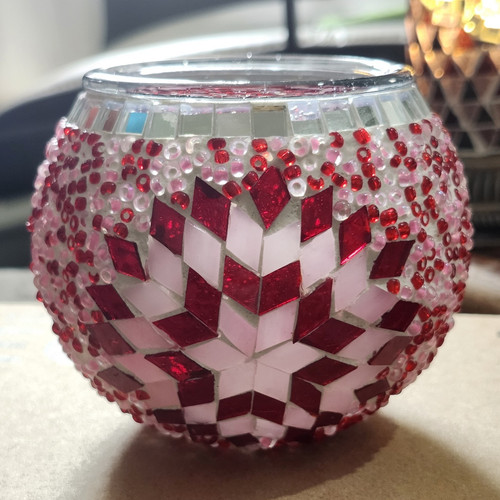 Red white clear geometric - red,