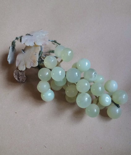 Gorgeous vintage bunch - of, jade