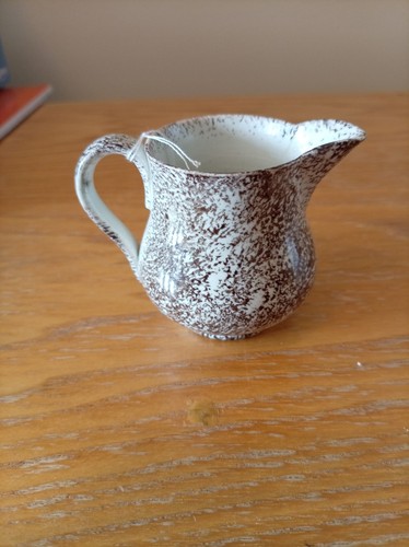 Small spongeware jug - small,