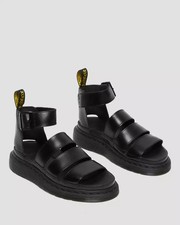 Dr. Martens Clarissa II