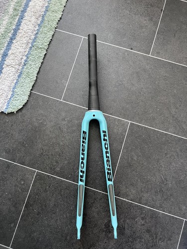 Bianchi carbon fibre road bike - carbon,