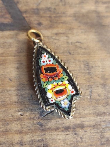 Gorgeous unusual vintage - gorgeous,