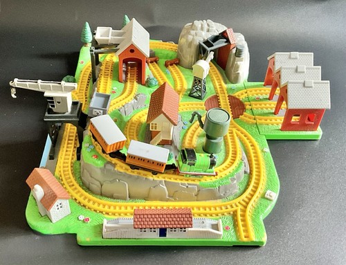 Thomas the tank engine - thomas,