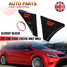 PAIR FOR FORD FOCUS MK2 MK3 RED ST WING BADGES ST WING BADGES WING VENT TRIM